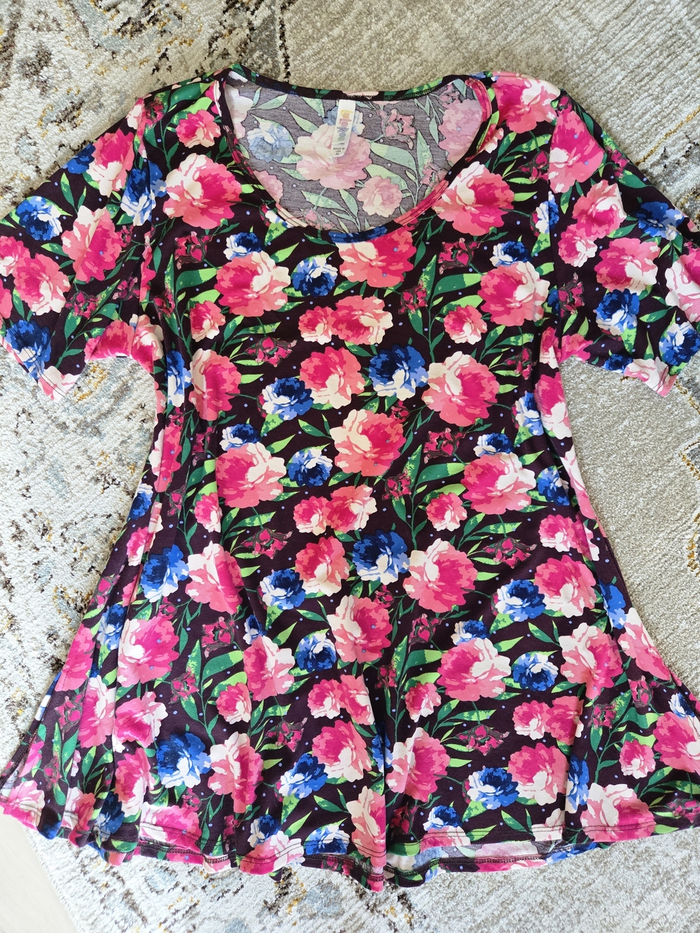 LuLaRoe XL Made in USA Floral Tunic Top Pink Blue Cottagecore